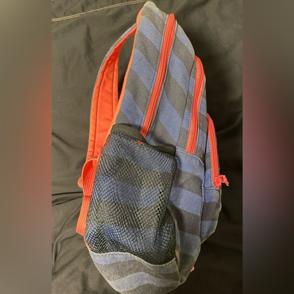 💕3 For $15💕 TOMMY HILFIGER BACKPACK - Picture 6 of 8